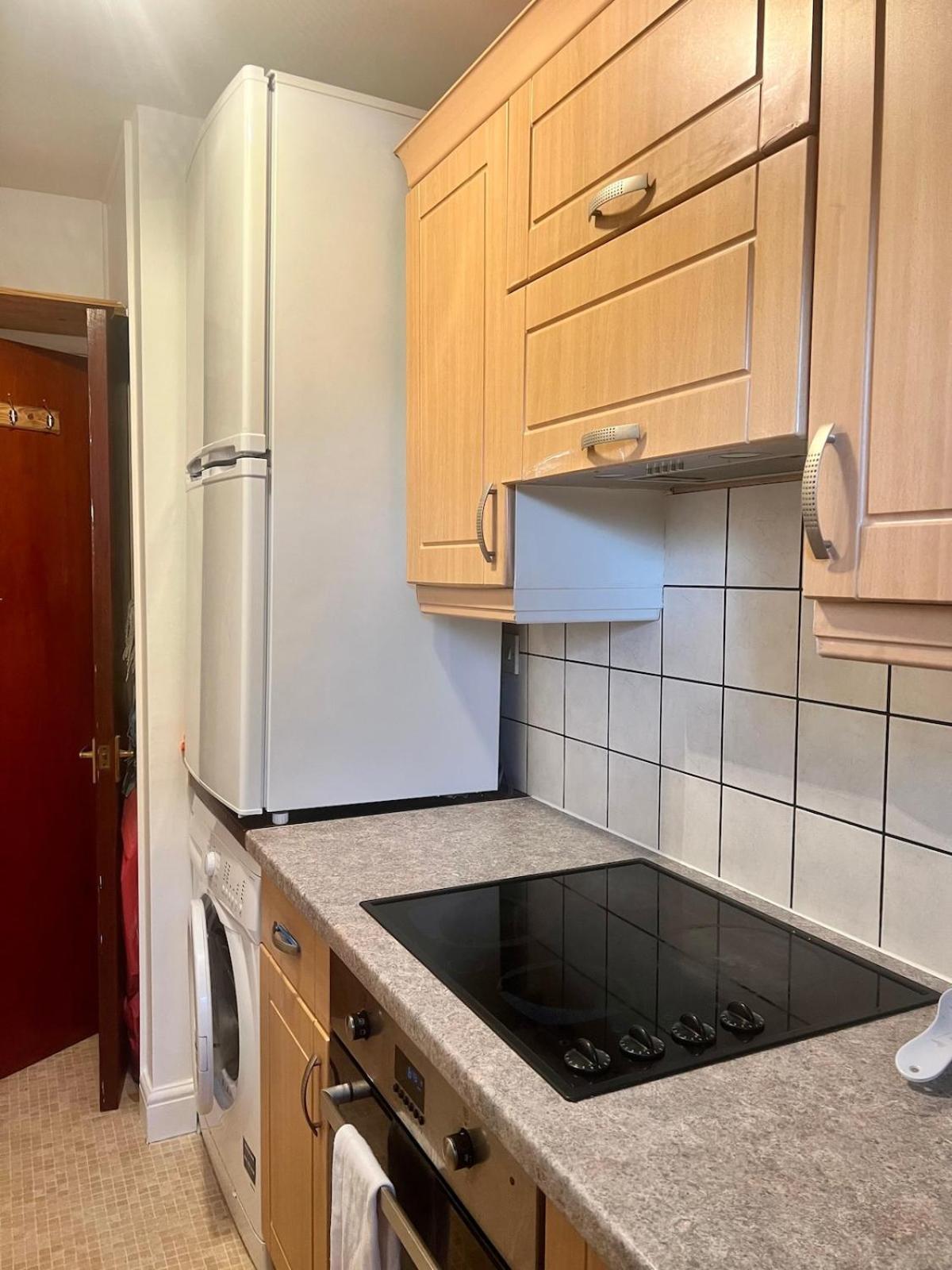 Appartamento West-london Minimalism With Parking On Premises Londra